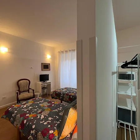 Angolo Acuto Metro B Conca D'oro Appartement *